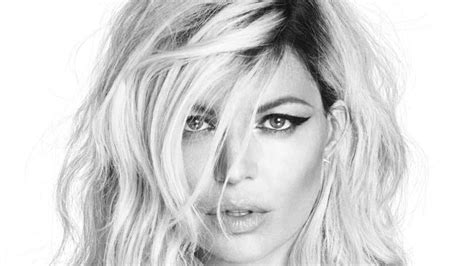 Fergie strips nude for Double Dutchess promo shots